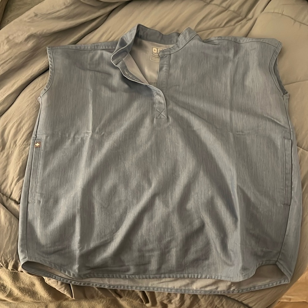 FIGS Heathered denim Rafaela Oversized Scrub Top, XS